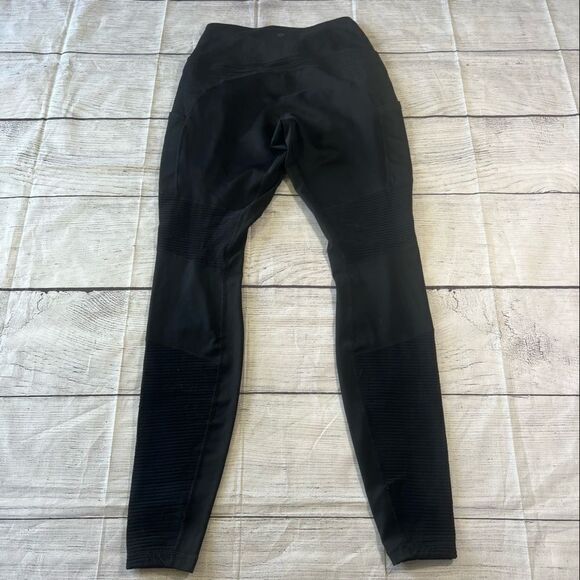 Athleta Sleet High Traverse Tight Pant size XS - Picture 9 of 16